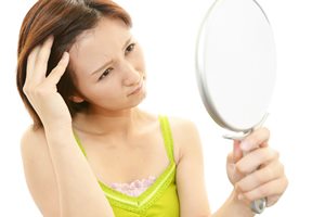 女性の髪の美しさを守る！ 毛根退化の予防方法4つ