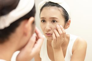 なんか不健康に見える……?「青クマ」の原因と解消法