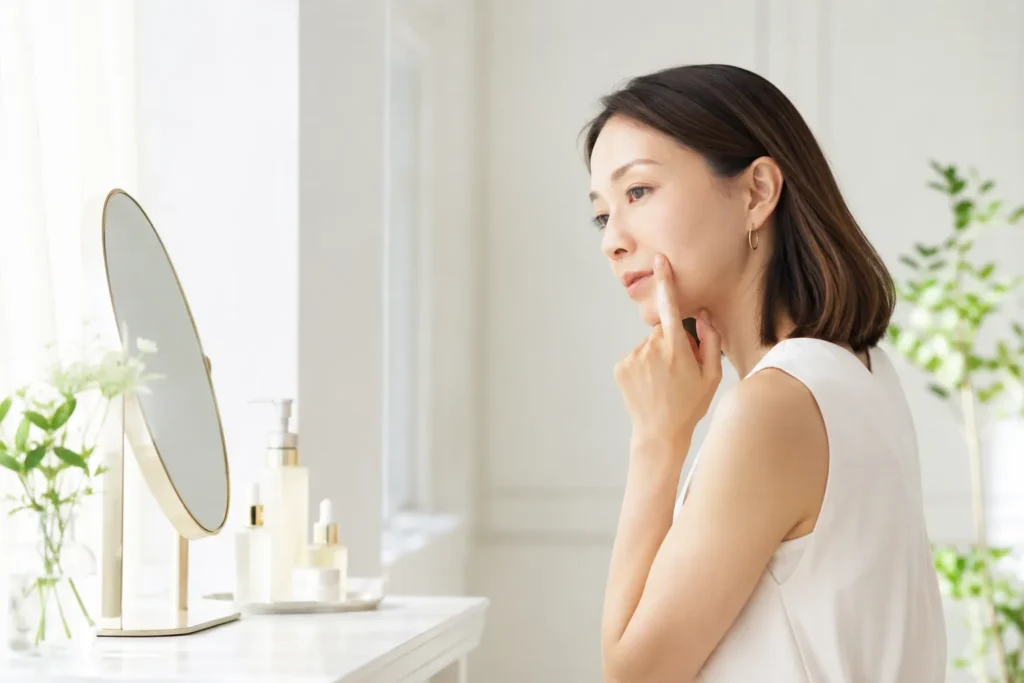 ほうれい線を消したい人へ｜美容皮膚科クリニックが教える、本当の原因と対策 